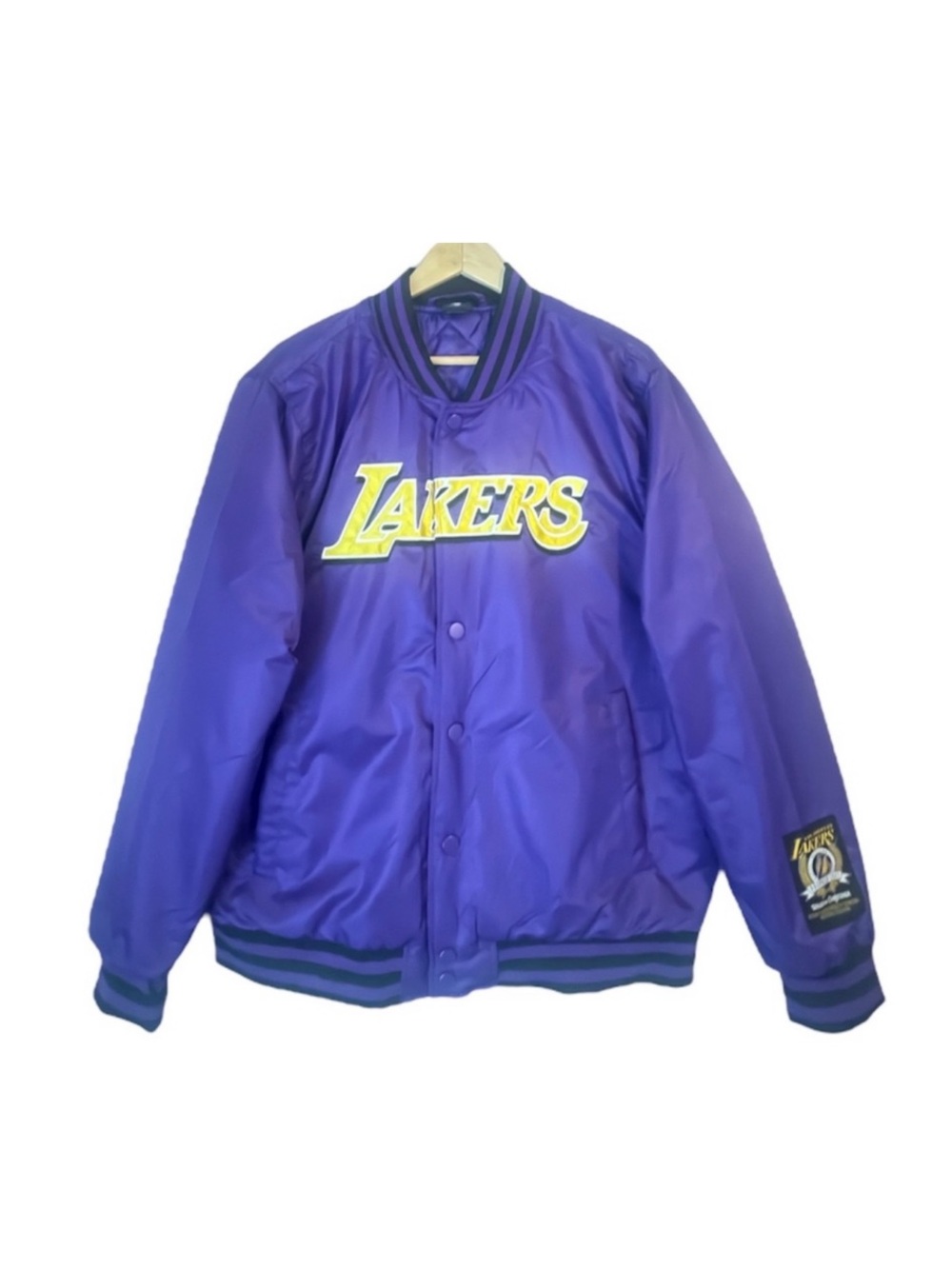 NWT Los Angeles Lakers Jacket